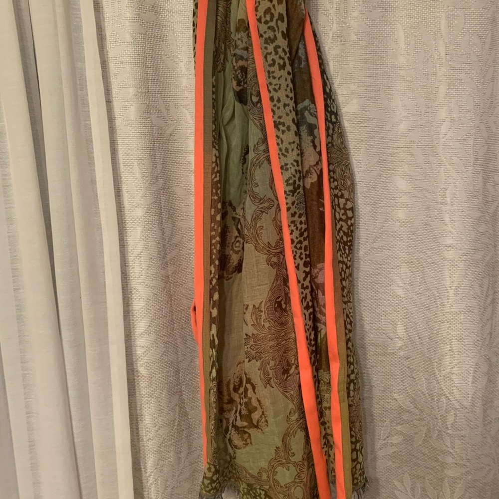 Stylish Green and Orange Scarf